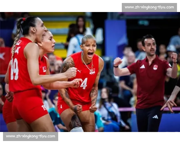女排世联赛观众纪录刷新!土耳其 1.7 万上座创历史,中国两站憾失良机 女排世联赛观众纪录刷新!土耳其 1.7 万上座创历史,中国两站憾失良机