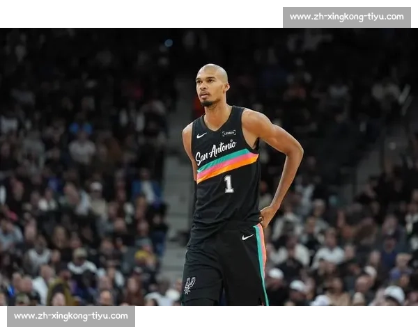 穷老板的五冠密码:马刺如何用 2 亿资产缔造 NBA 最草根王朝 穷老板的五冠密码:马刺如何用 2 亿资产缔造 NBA 最草根王朝