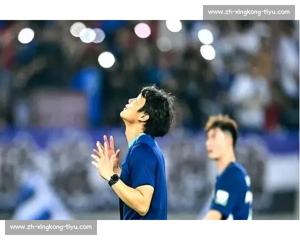 邓卓翔抵深备战:训练安排紧凑,状态饱满迎接关键战 邓卓翔抵深备战:训练安排紧凑,状态饱满迎接关键战