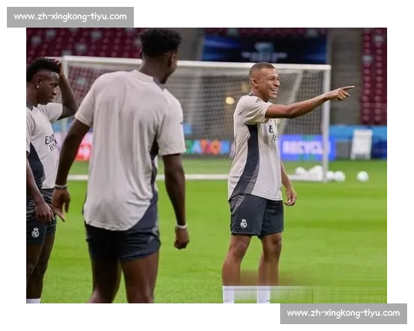 姆巴佩父亲现身亚特兰大看台,巴黎 4-0 屠杀迈阿密引转会遐想