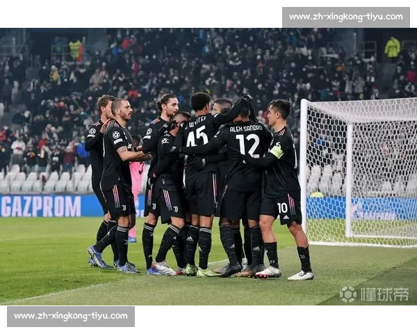 博努奇社交媒体发文引关注：慈善赛飞铲争议后与霍顿合影互动